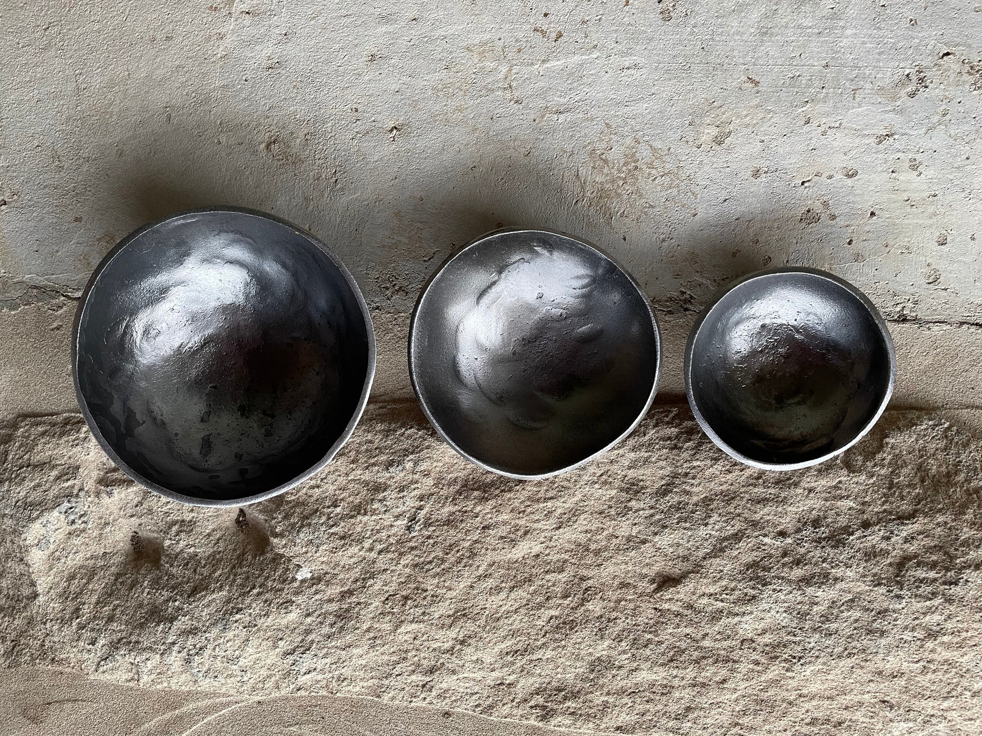 Steel Bubbles Bowls